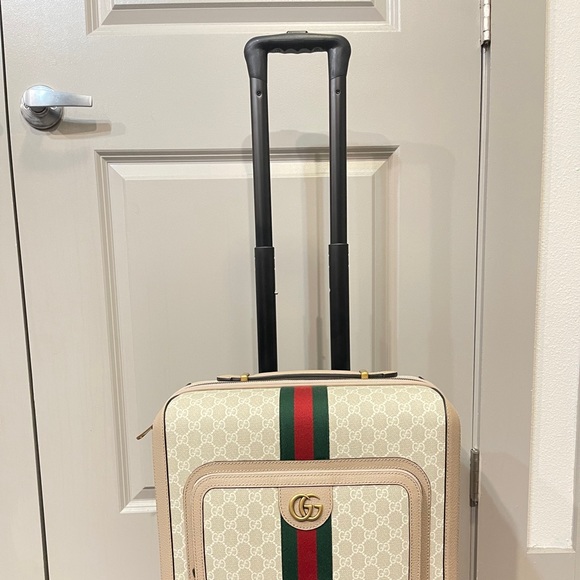 Gucci Savoy Small Cabin
Trolley - Picture 5 of 14